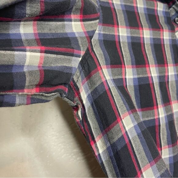 Columbia lightweight plaid flannel top size small - Picture 2 of 5
